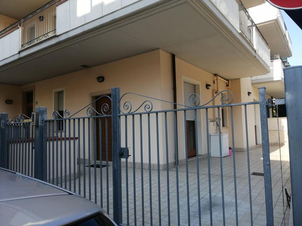 Appartamento piano terra San Benedetto del Tronto Esterno foto